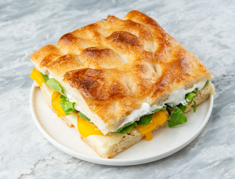Dört Peynirli Focaccia